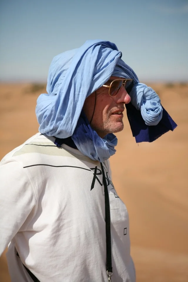 Gégé a essayé de porte le Chech