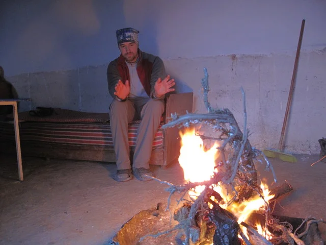 Feu à l'intérieur du refuge