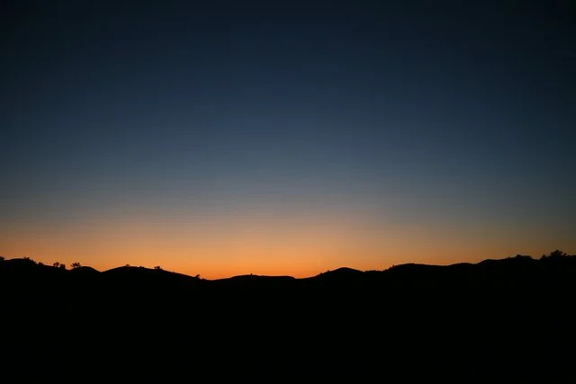 Couché de soleil dans le désert